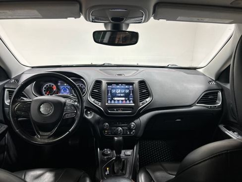 Used 2020 Jeep Cherokee Trailhawk w/ Cold Weather Group AWD/4WD image 22