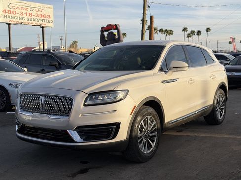 Used 2020 Lincoln Nautilus FWD w/ Equipment Group 101A image 1