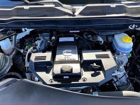 Used 2024 RAM 2500 Big Horn image 10