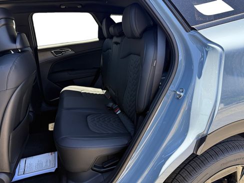 New 2027 Kia Sportage X-Line AWD/4WD image 16