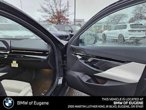 New 2026 BMW 530i xDrive w/ Premium Package AWD/4WD image 10