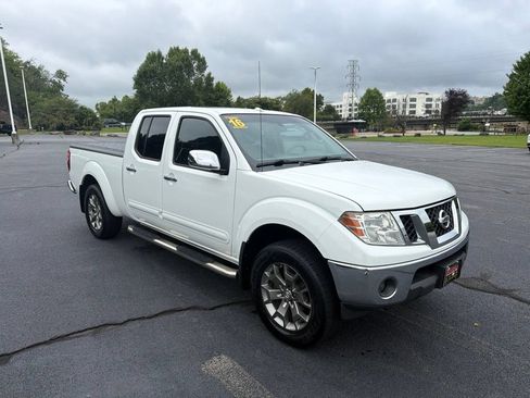 Used 2016 Nissan Frontier SL AWD/4WD image 1