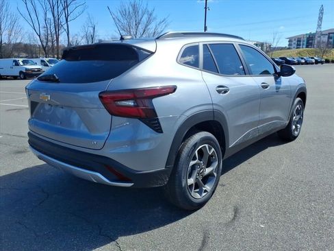 New 2026 Chevrolet Trax LT w/ Driver Confidence Package image 24
