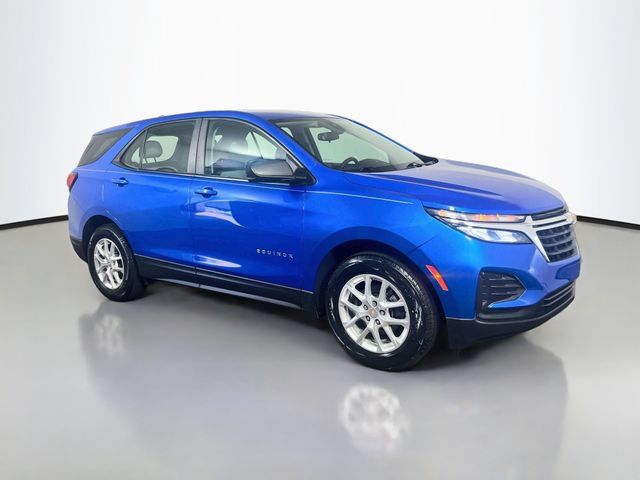 Used 2024 Chevrolet Equinox LS w/ Driver Confidence II Package FWD image 23