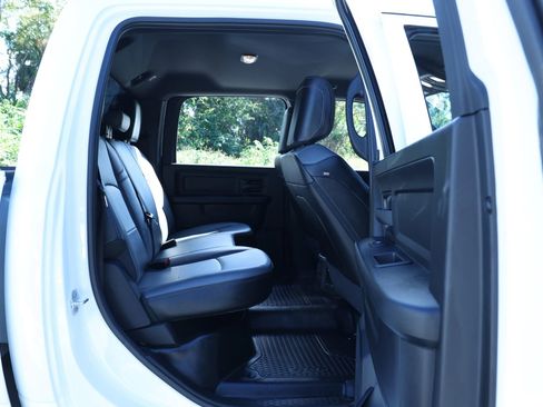 Used 2022 RAM 2500 Tradesman w/ Chrome Appearance Group image 27