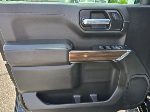 Used 2021 Chevrolet Silverado 1500 RST AWD/4WD image 8