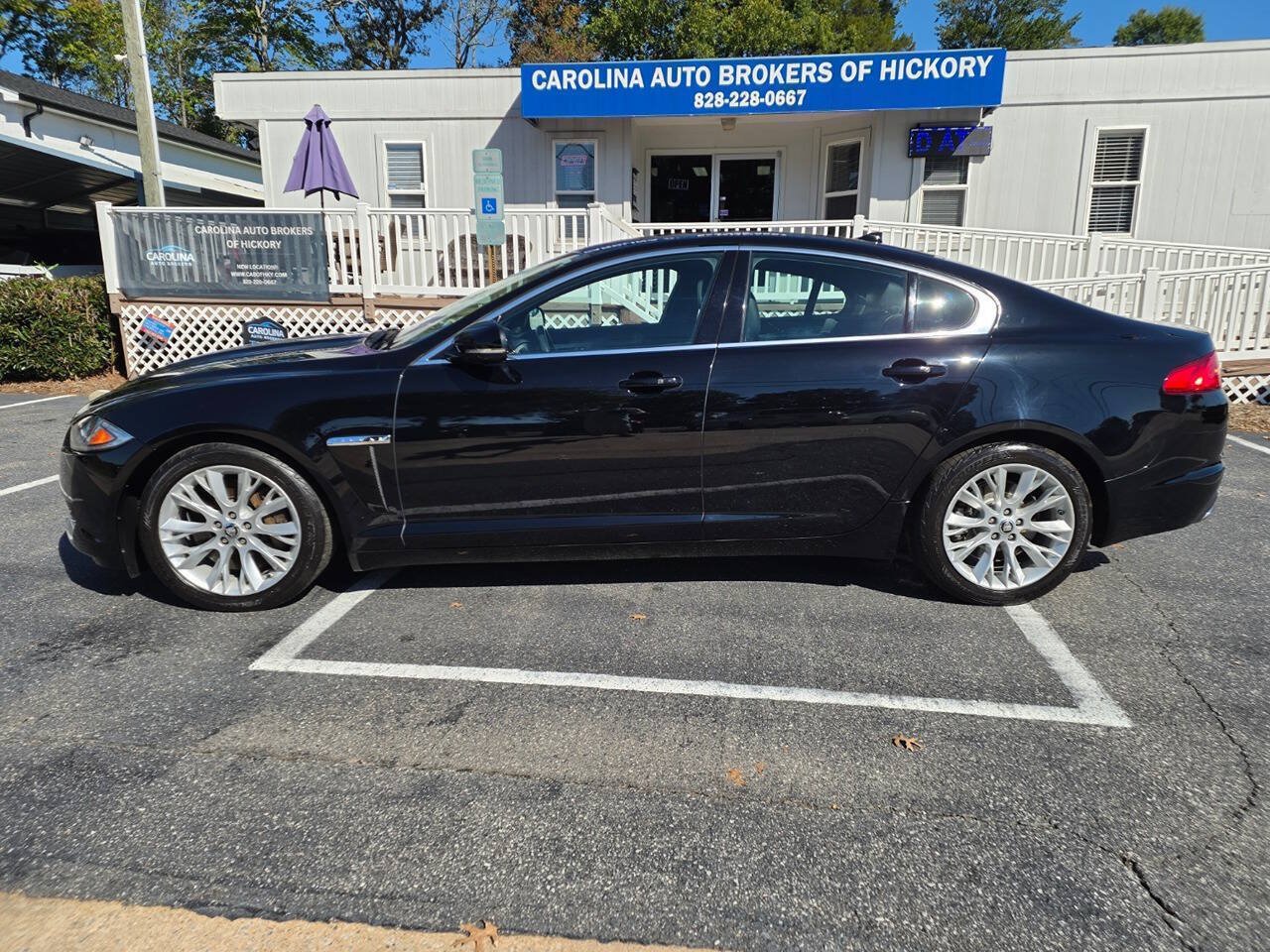Used 2013 Jaguar XF 3.0 RWD image 3