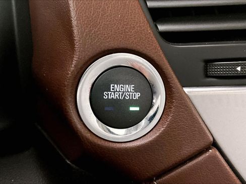 Used 2018 Chevrolet Tahoe Premier RWD image 31
