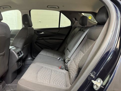 Used 2021 Chevrolet Equinox LT image 17