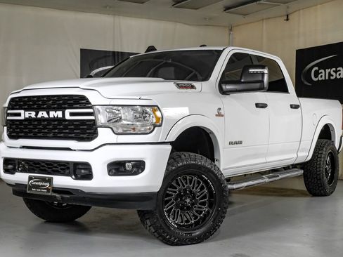 Used 2024 RAM 2500 Big Horn w/ Off Road Package image 5