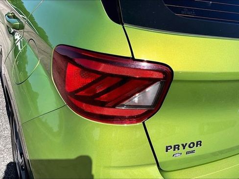 Used 2021 Hyundai Venue SEL w/ Cargo Package FWD image 23