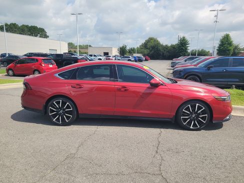 Certified 2023 Honda Accord Touring image 2