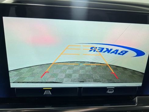 Used 2024 Chevrolet Silverado 1500 LT image 16