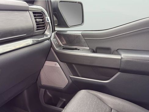 Used 2022 Ford F150 XLT w/ Equipment Group 302A High image 13