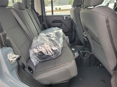 New 2026 Jeep Gladiator Sport image 14