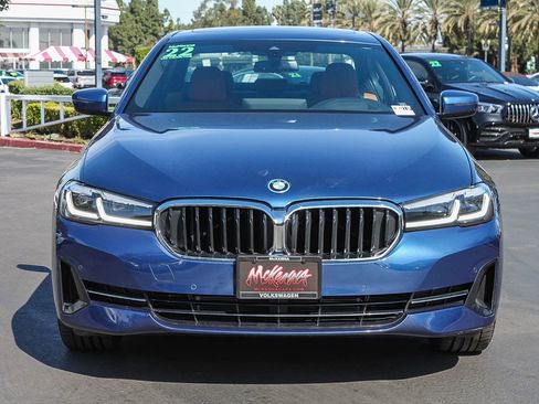 Used 2022 BMW 530e w/ Premium Package image 2