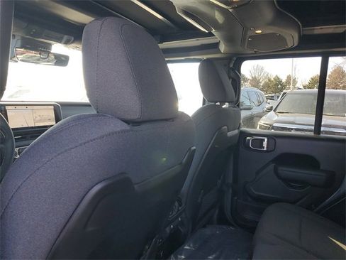 New 2026 Jeep Wrangler Unlimited Rubicon image 9