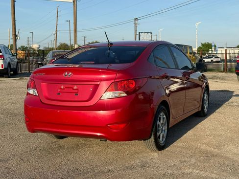 Used 2014 Hyundai Accent GLS image 5