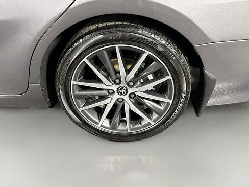 Used 2022 Toyota Camry XLE FWD image 37