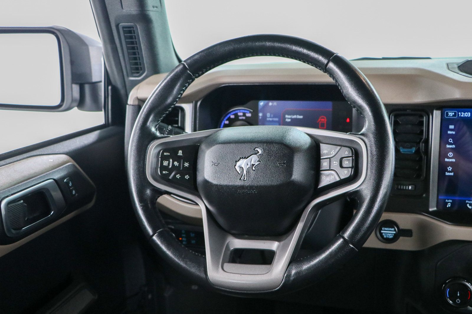Used 2022 Ford Bronco Wildtrak AWD/4WD image 13