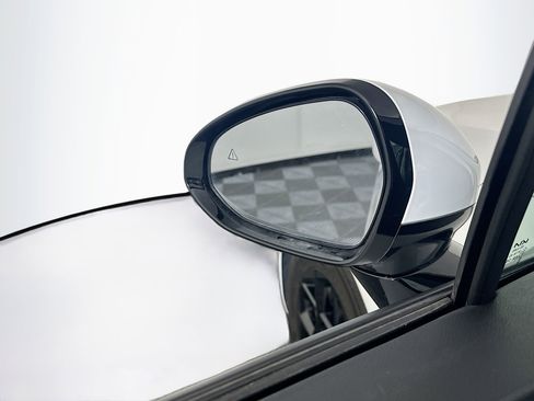 Used 2025 Kia K5 LXS image 16