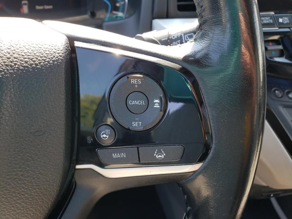 Used 2018 Honda Odyssey Elite image 14