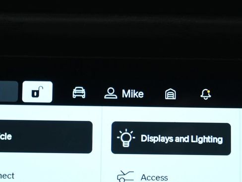 Used 2022 Rivian R1T Launch Edition image 19