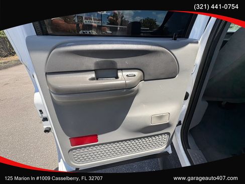 Used 2004 Ford F250 XL RWD image 21
