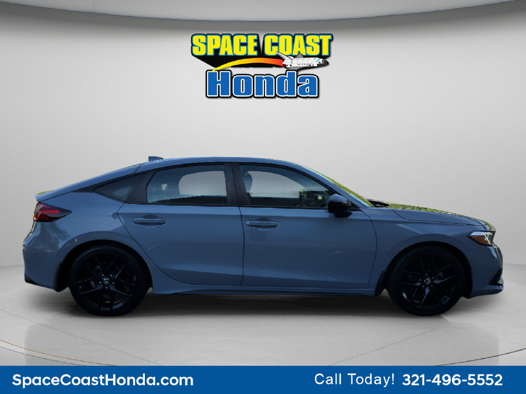 Used 2022 Honda Civic Sport image 2