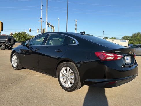 Used 2020 Chevrolet Malibu LT FWD image 12
