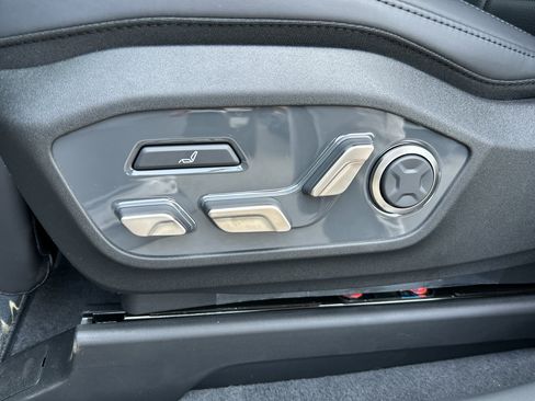 New 2026 Kia EV9 Land w/ Nightfall Edition Package image 20