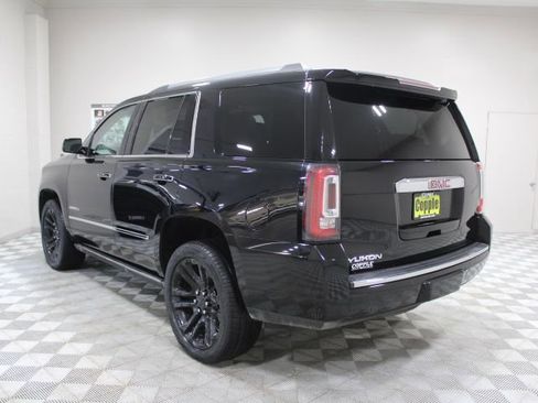 Used 2019 GMC Yukon Denali w/ Denali Ultimate Package image 10