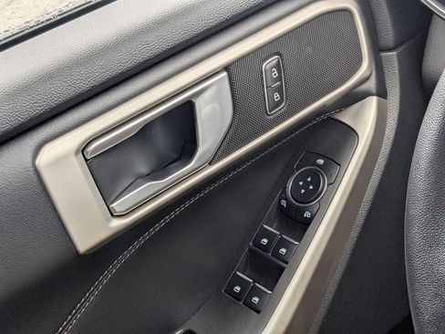 Used 2023 Ford Explorer XLT w/ Equipment Group 202A image 11