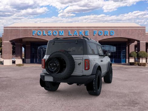 New 2026 Ford Bronco Badlands w/ Black Appearance Package AWD/4WD image 8