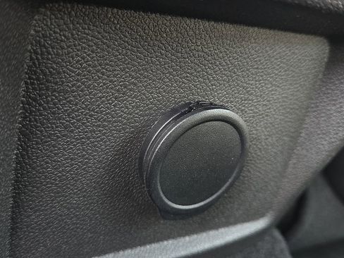 New 2025 Cadillac CT4 Premium Luxury image 19