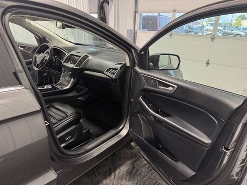Used 2019 Ford Edge SEL w/ Equipment Group 201A AWD/4WD image 15
