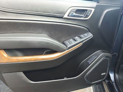 Used 2019 GMC Yukon XL Denali w/ Denali Ultimate Package image 18