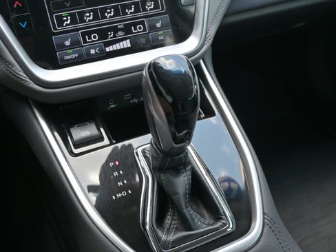 Certified 2022 Subaru Outback Premium AWD/4WD image 27