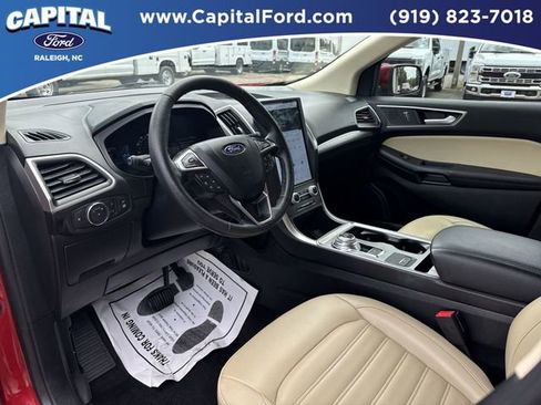 Certified 2022 Ford Edge SEL w/ Convenience Package image 18