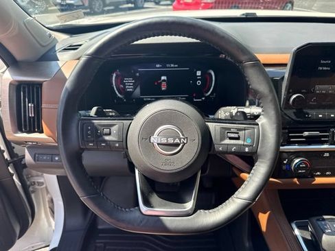 Used 2024 Nissan Pathfinder Platinum w/ Cargo Package AWD/4WD image 21