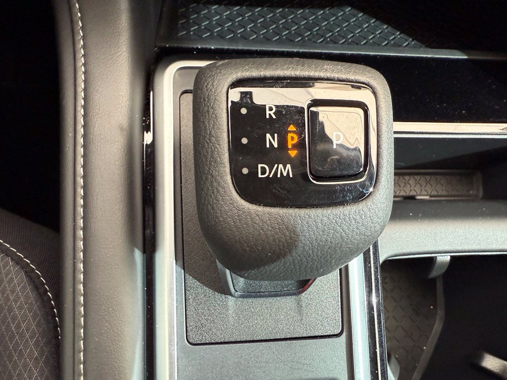 Used 2024 Nissan Pathfinder SV AWD/4WD image 23