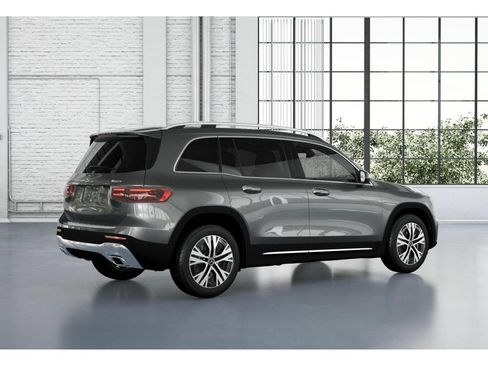 Used 2026 Mercedes-Benz GLB 250 4MATIC image 20