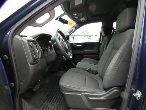 Used 2020 Chevrolet Silverado 1500 Custom Trail Boss w/ Custom Convenience Package AWD/4WD image 7