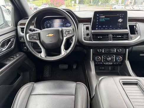 Used 2024 Chevrolet Suburban Premier AWD/4WD image 16