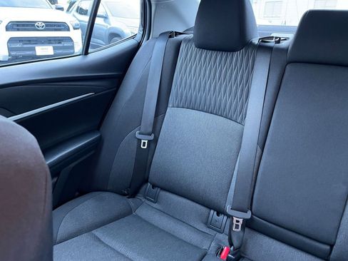 Used 2025 Toyota Camry LE image 33