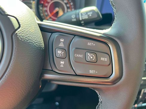 New 2026 Jeep Gladiator Sport AWD/4WD image 18
