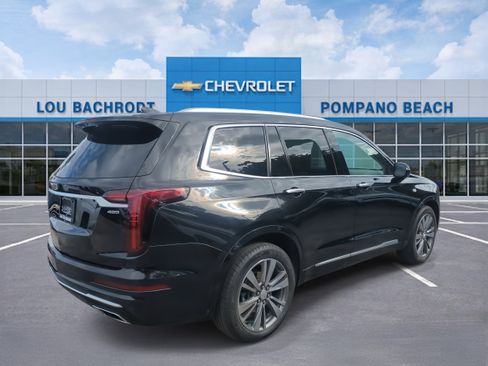 Used 2021 Cadillac XT6 Premium Luxury image 3