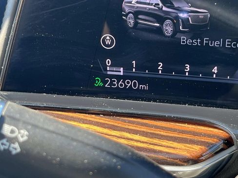 Used 2021 Cadillac Escalade Premium Luxury w/ Performance Package image 39