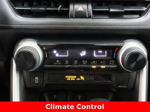 Certified 2020 Toyota RAV4 LE image 18