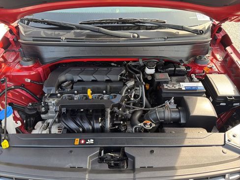 Used 2022 Hyundai Venue SEL w/ Cargo Package image 38